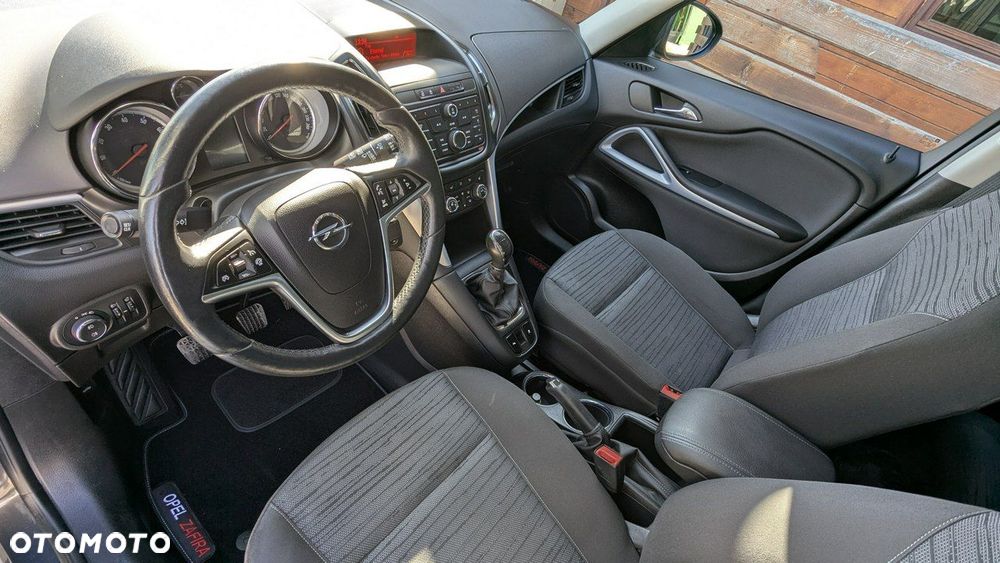 Opel Zafira - 13