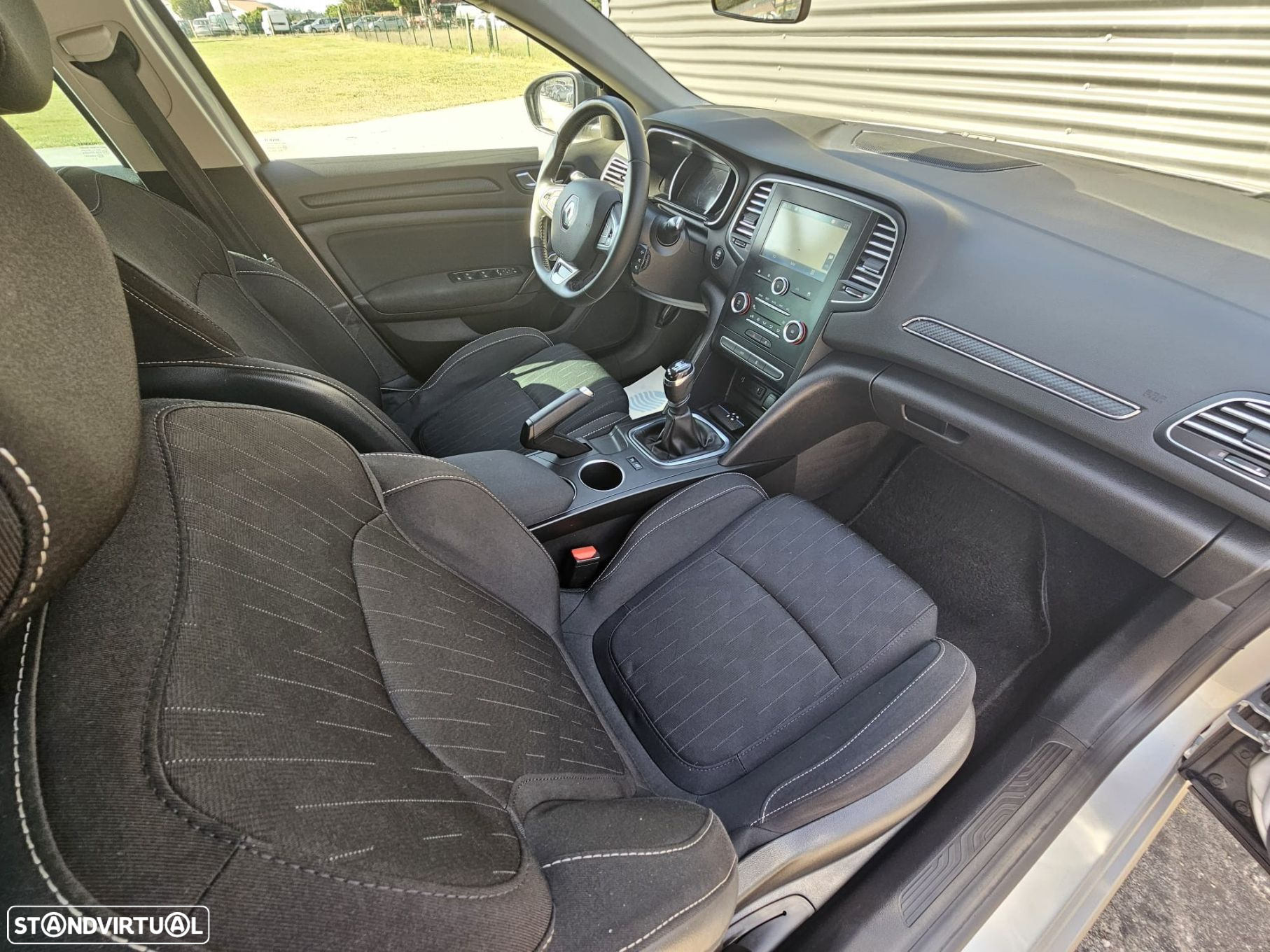 Renault Mégane 1.5 dCi Zen ECO - 24