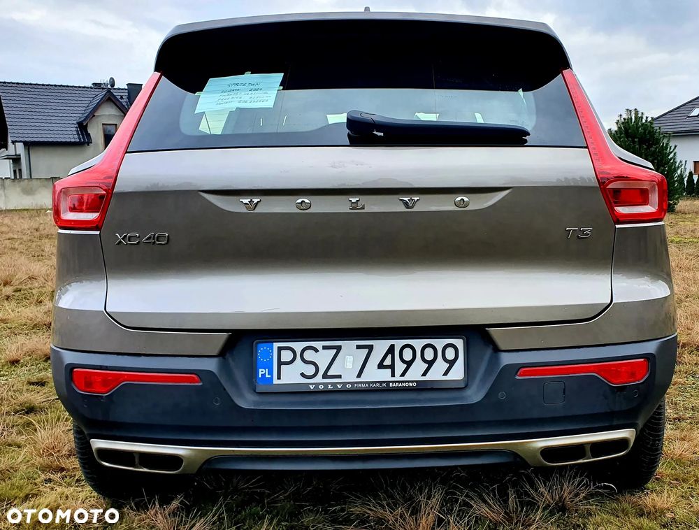 Volvo XC 40 T3 Momentum Pro - 6
