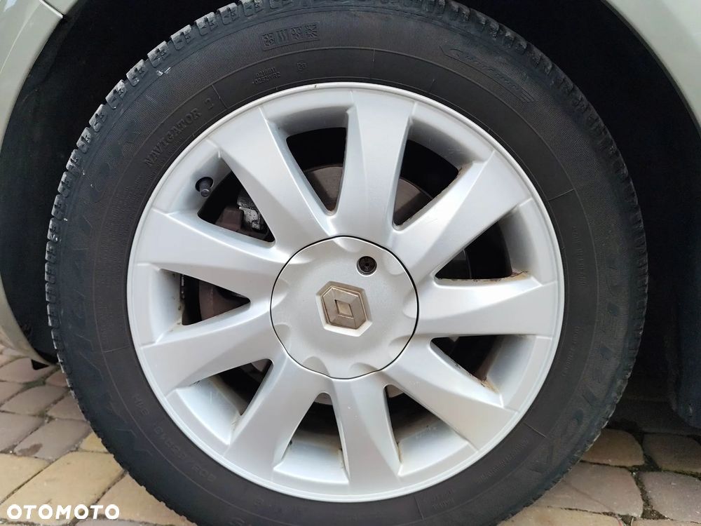 Renault Scenic 1.6 16V Confort Expression - 25