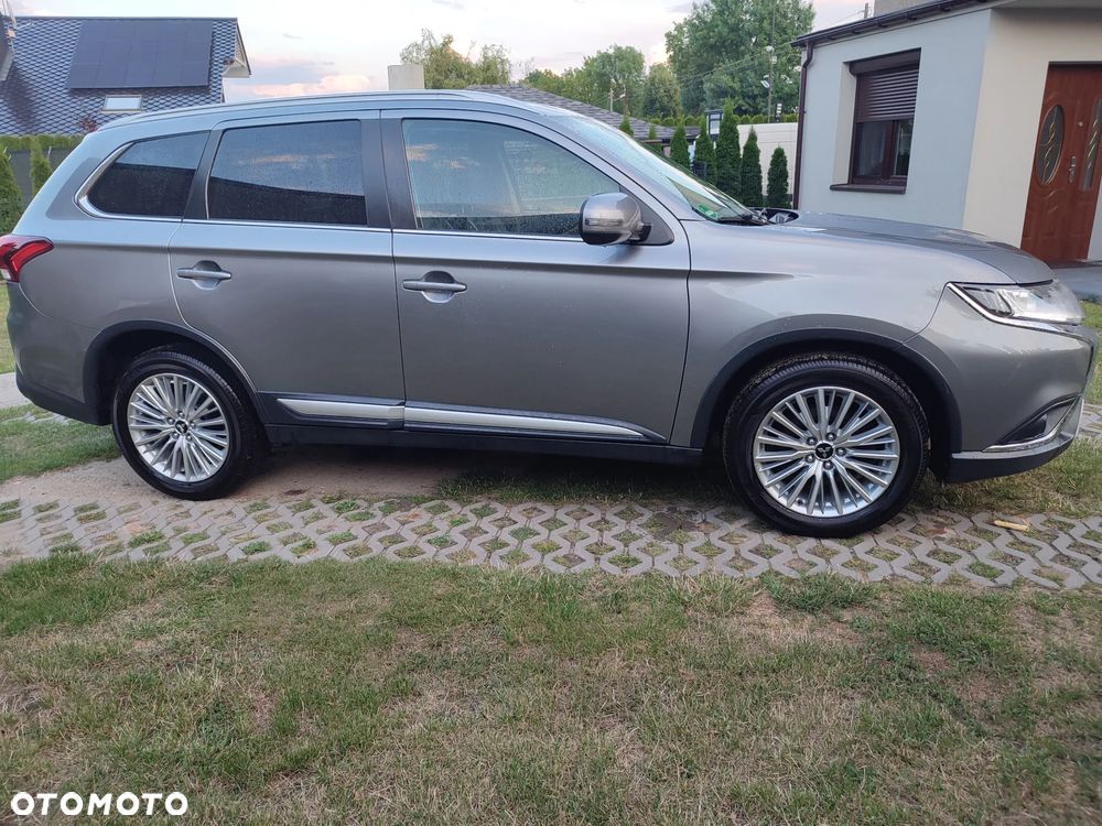 Mitsubishi Outlander 2.0 2WD CVT Active - 3