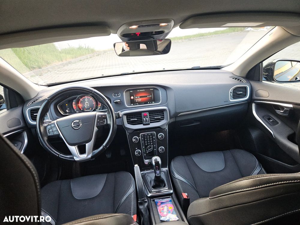 Volvo V40 D2 - 3