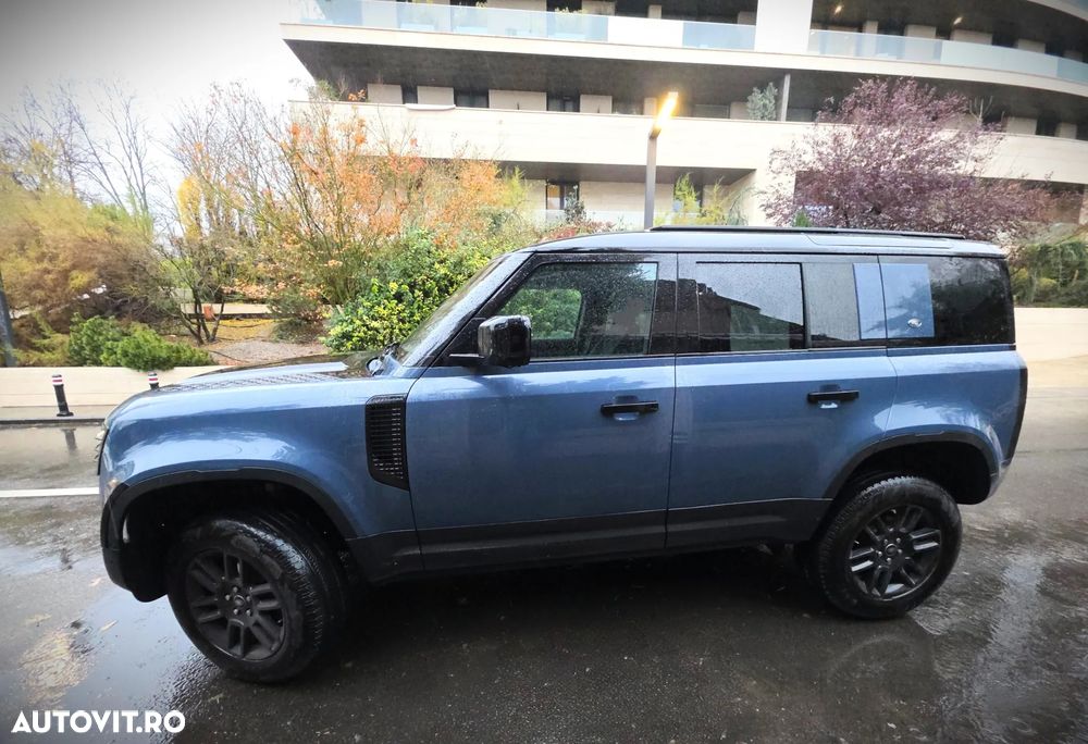 Land Rover Defender - 10
