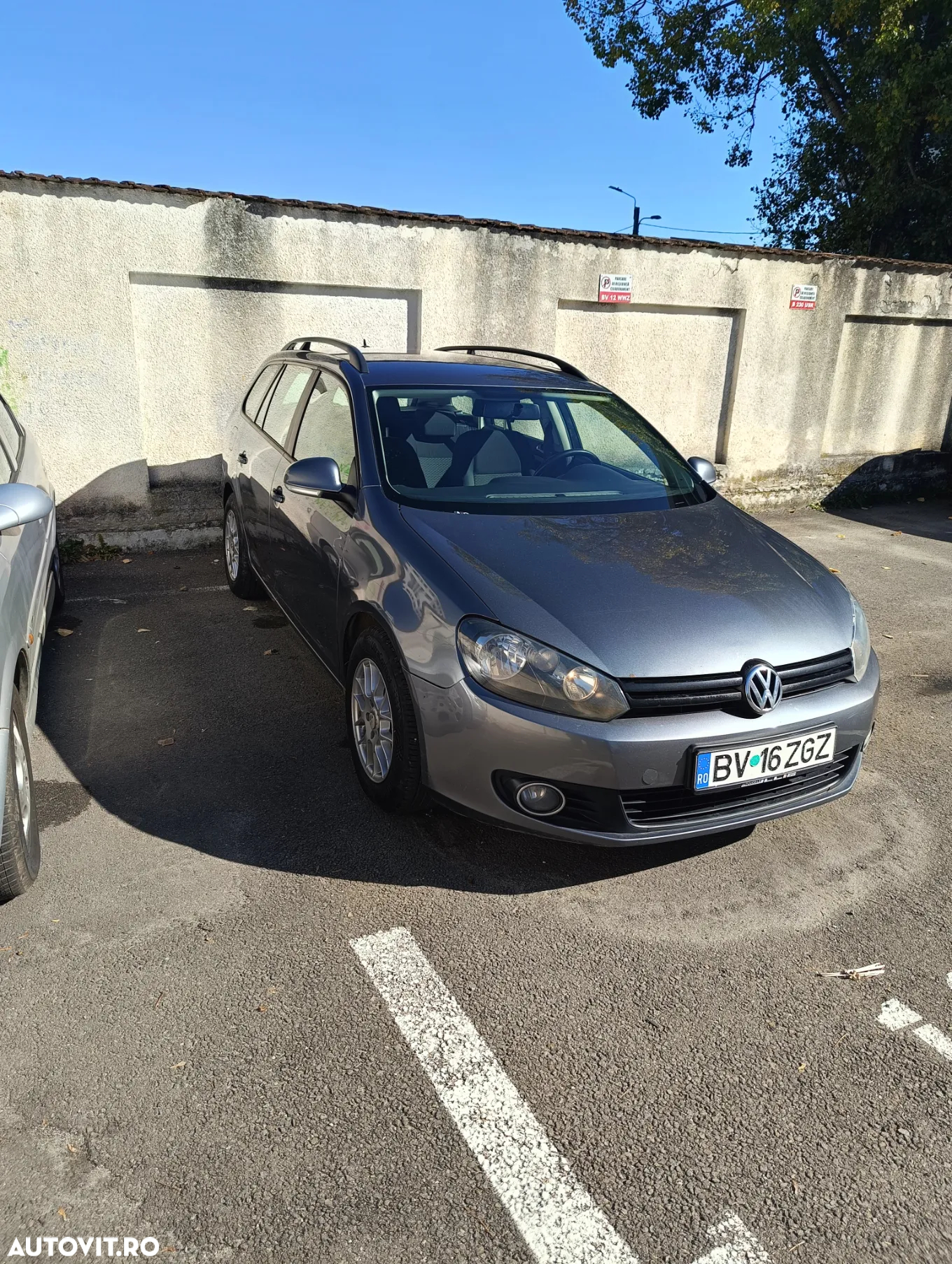 Volkswagen Golf 1.6 TDI DPF Comfortline - 3