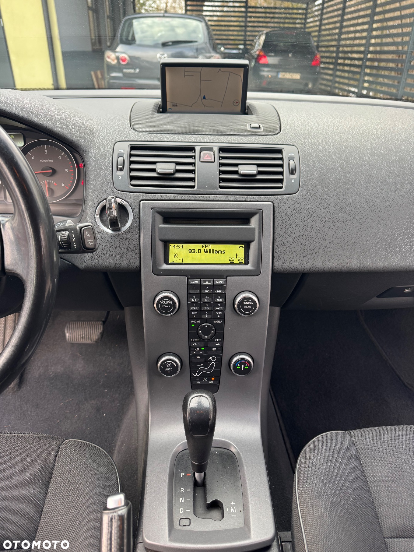 Volvo V50 2.0D DPF Powershift Momentum - 13