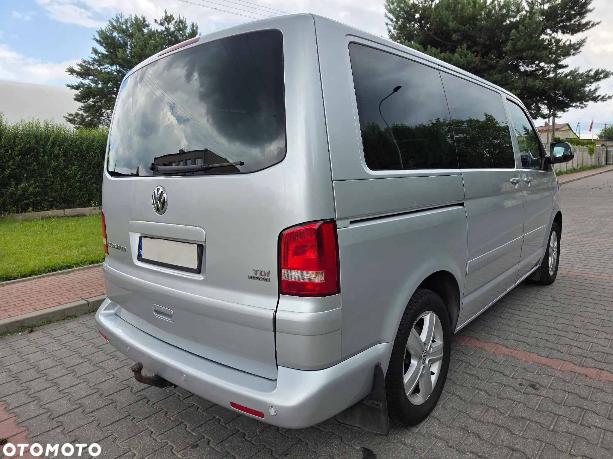 Volkswagen Caravelle - 7