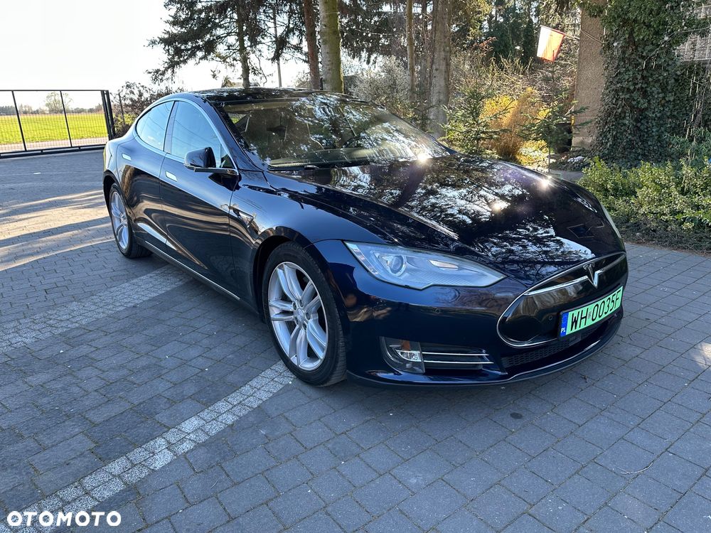 Tesla Model S Performance - 1