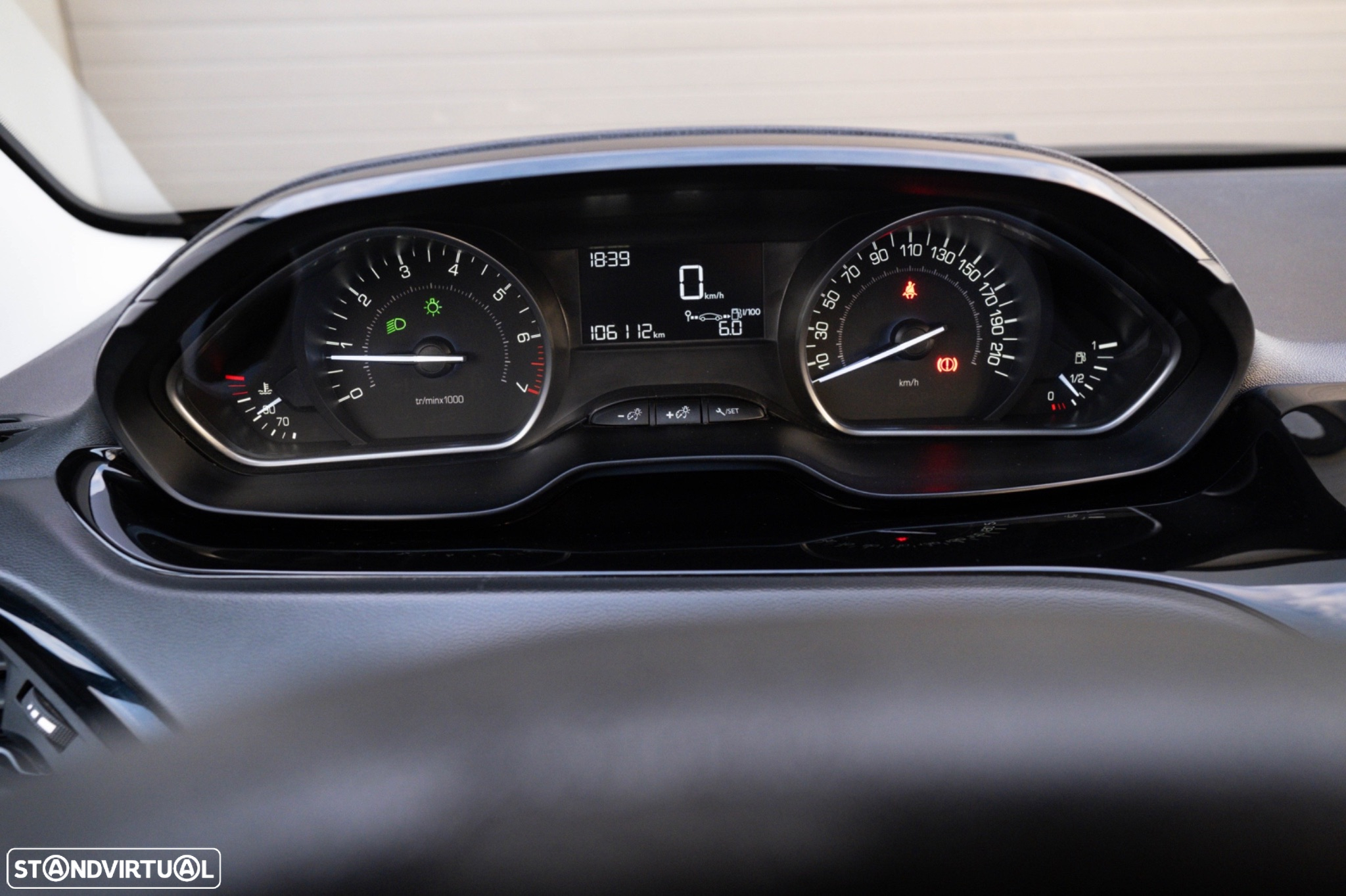 Peugeot 208 1.2 PureTech Active - 16