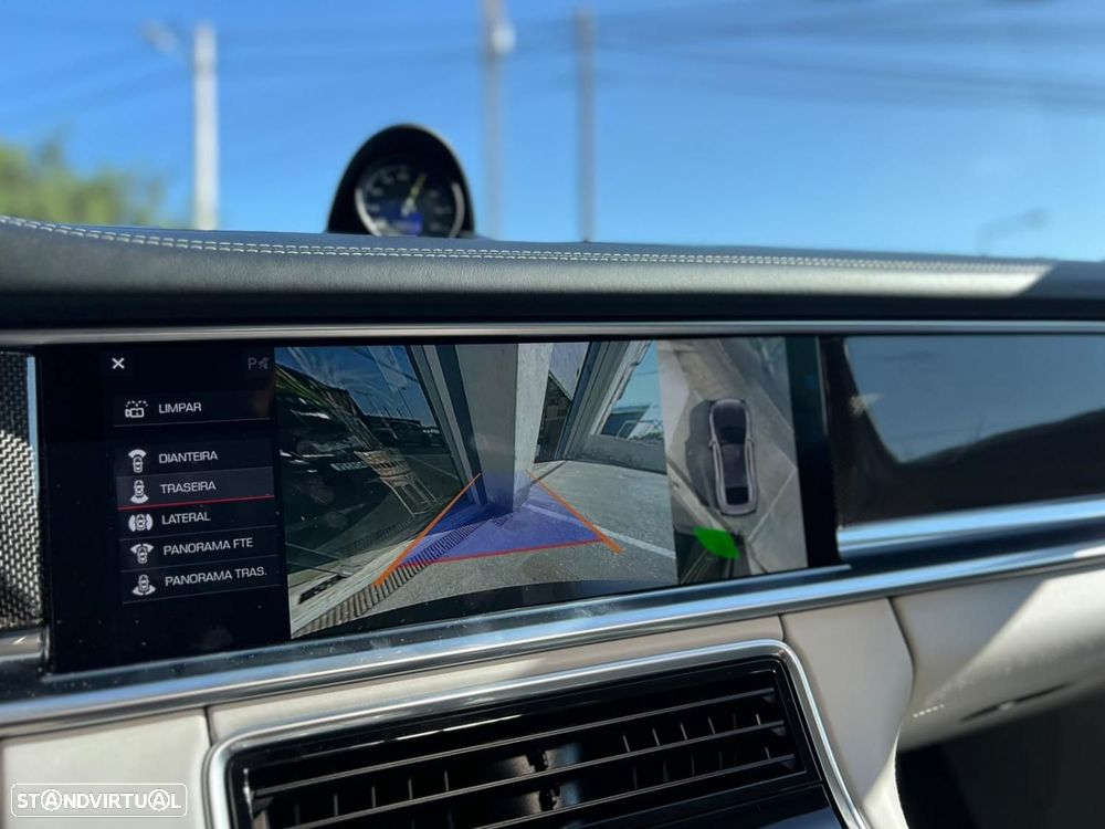 Porsche Panamera 4 E-Hybrid - 14
