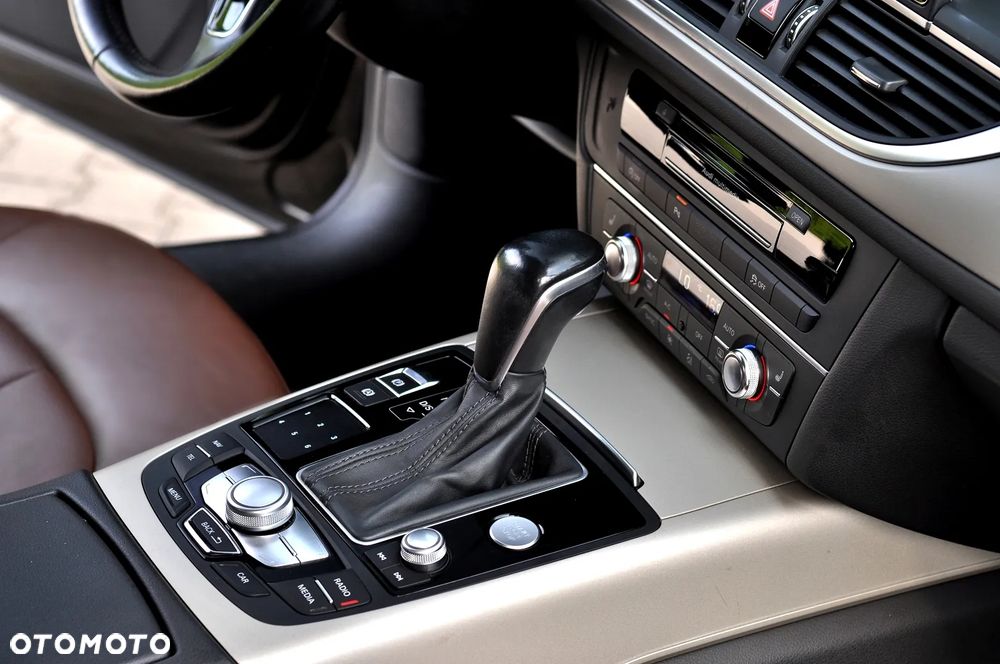 Audi A6 Avant 2.0 TDI ultra S tronic - 34