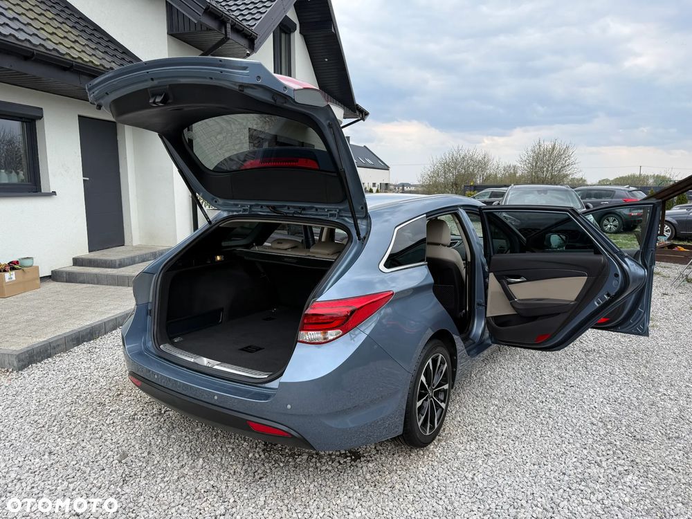 Hyundai i40 Kombi 1.7 CRDi Premium - 21