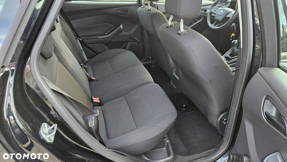 Ford Focus - 17