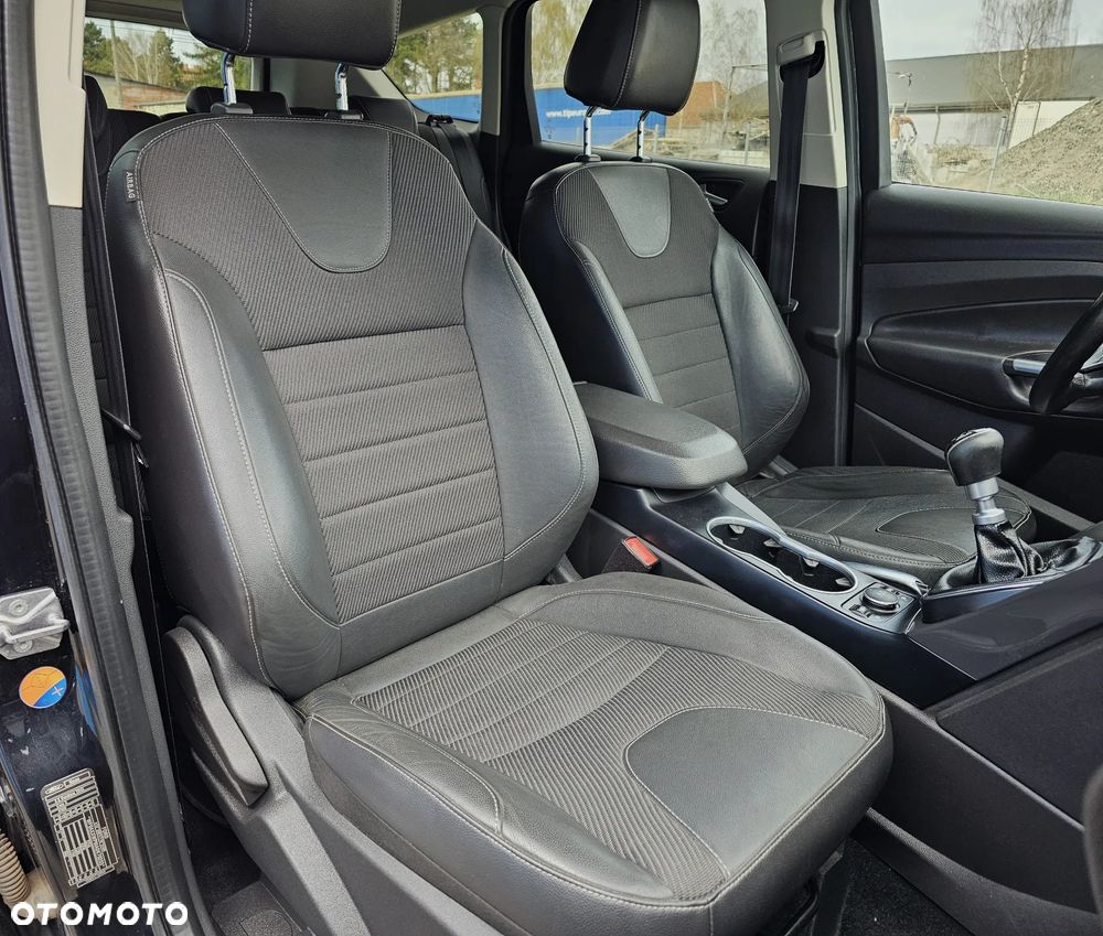 Ford Kuga 2.0 TDCi 4WD Titanium - 16