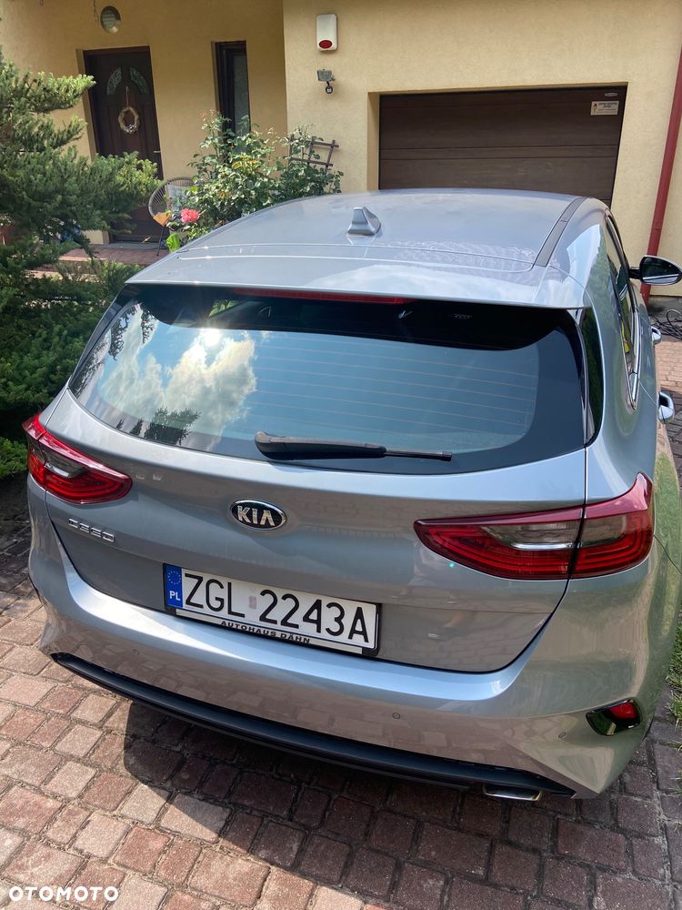 Kia Ceed 1.5 T-GDI DCT7 OPF Vision - 4