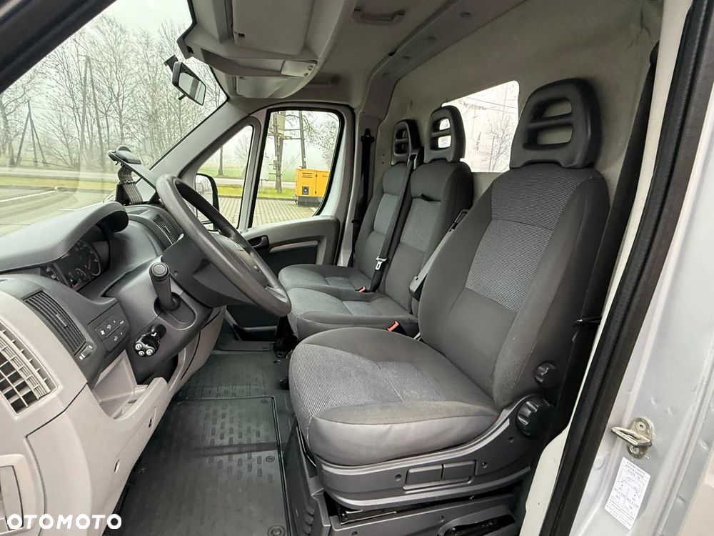 Peugeot BOXER - 12