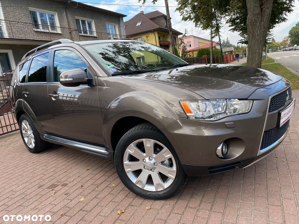 Mitsubishi Outlander 2.0 Intense + 2WD EU5 CVT - 33