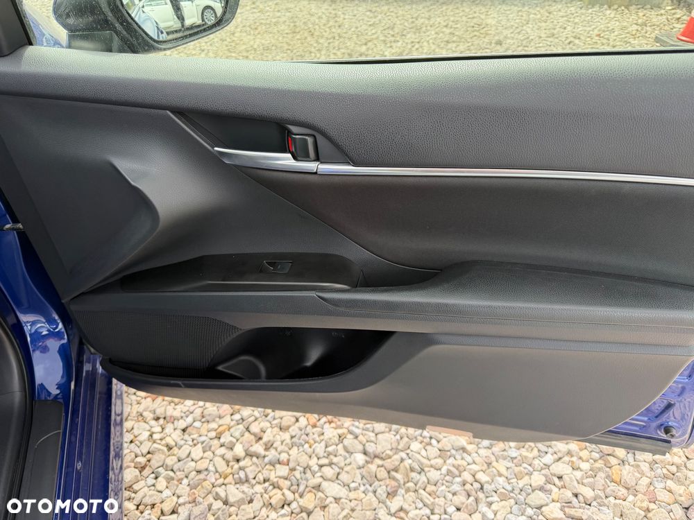 Toyota Camry 2.5 Hybrid Comfort CVT - 35