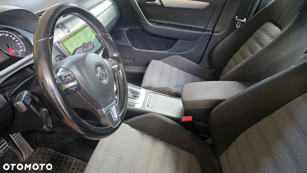 Volkswagen Passat 2.0 TDI 4Mot Highline DSG - 6