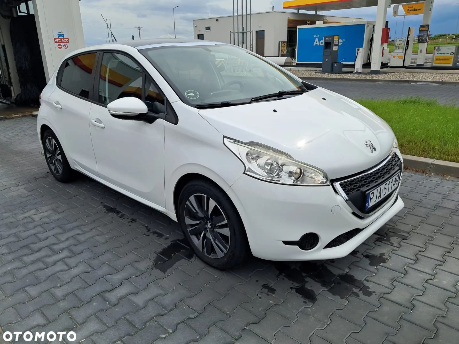 Peugeot 208 1.2 PureTech Allure - 1