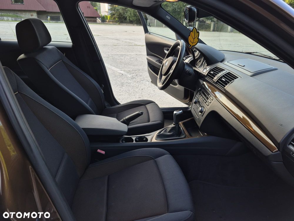 BMW Seria 1 116i Edition Sport - 16