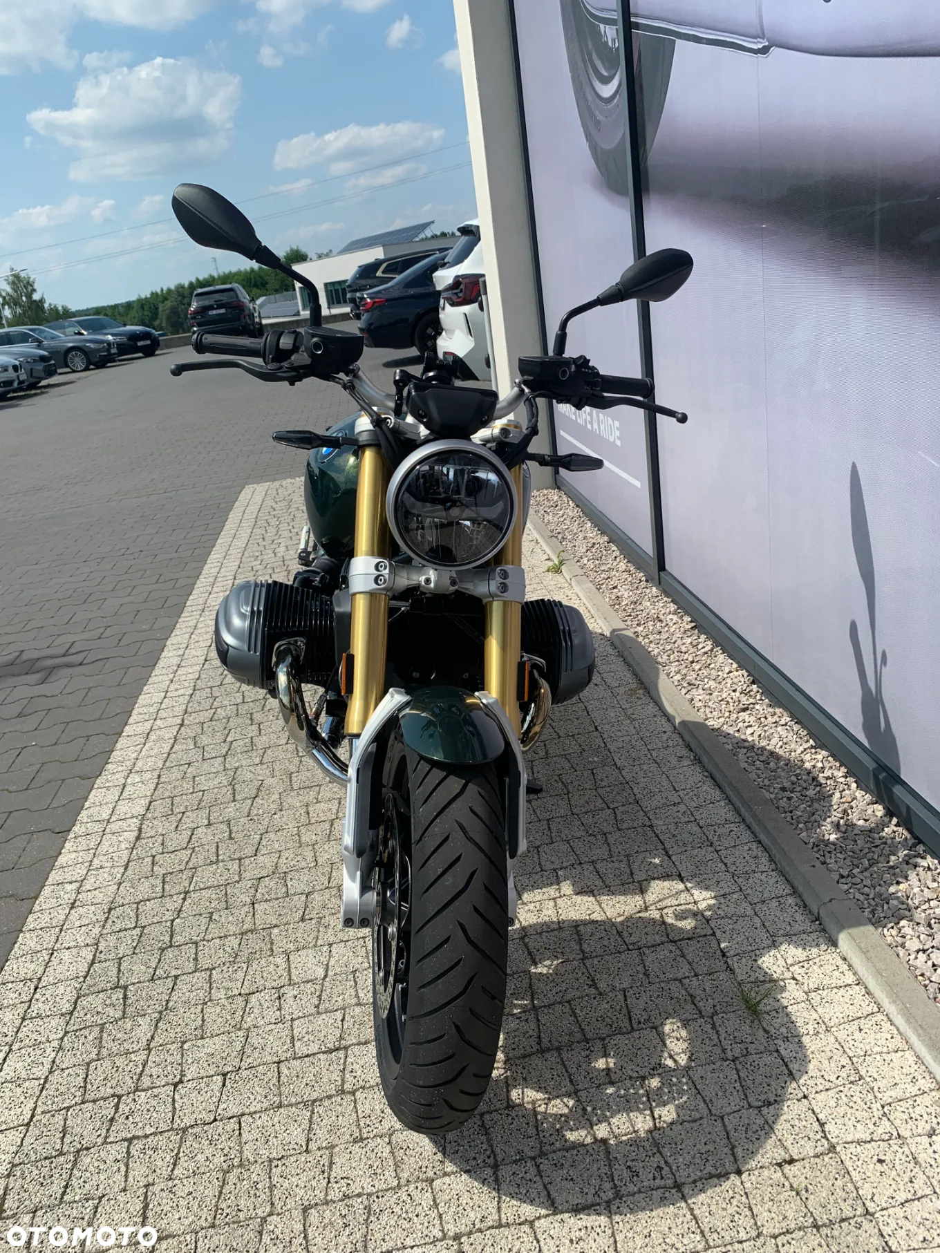 BMW R - 8