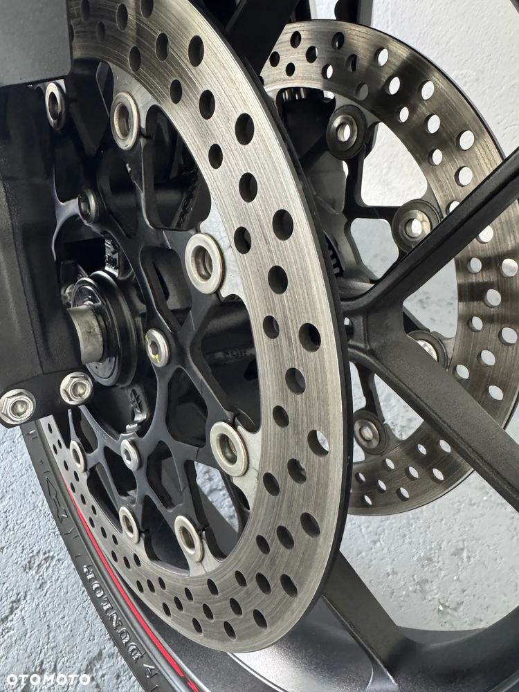 Honda CBR - 14