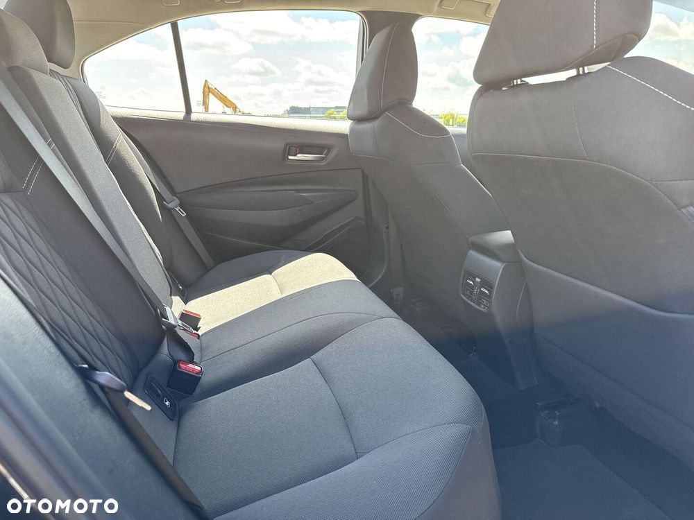 Toyota Corolla - 11