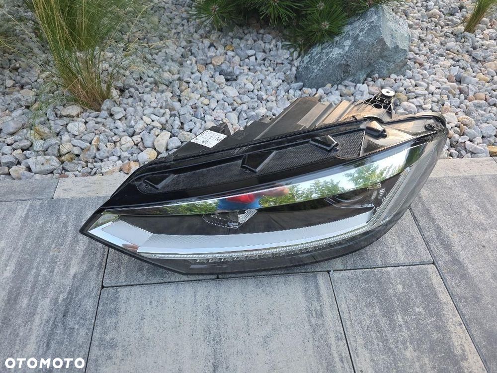 VW TOURAN 5TB II 2 Lampa lewa przód Full Led Dynamic 5TB941081A 2015-2025 - 2