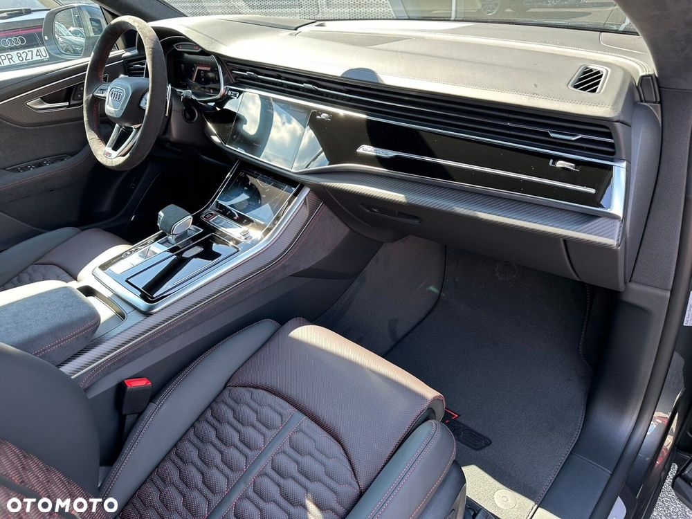 Audi RS Q8 - 25