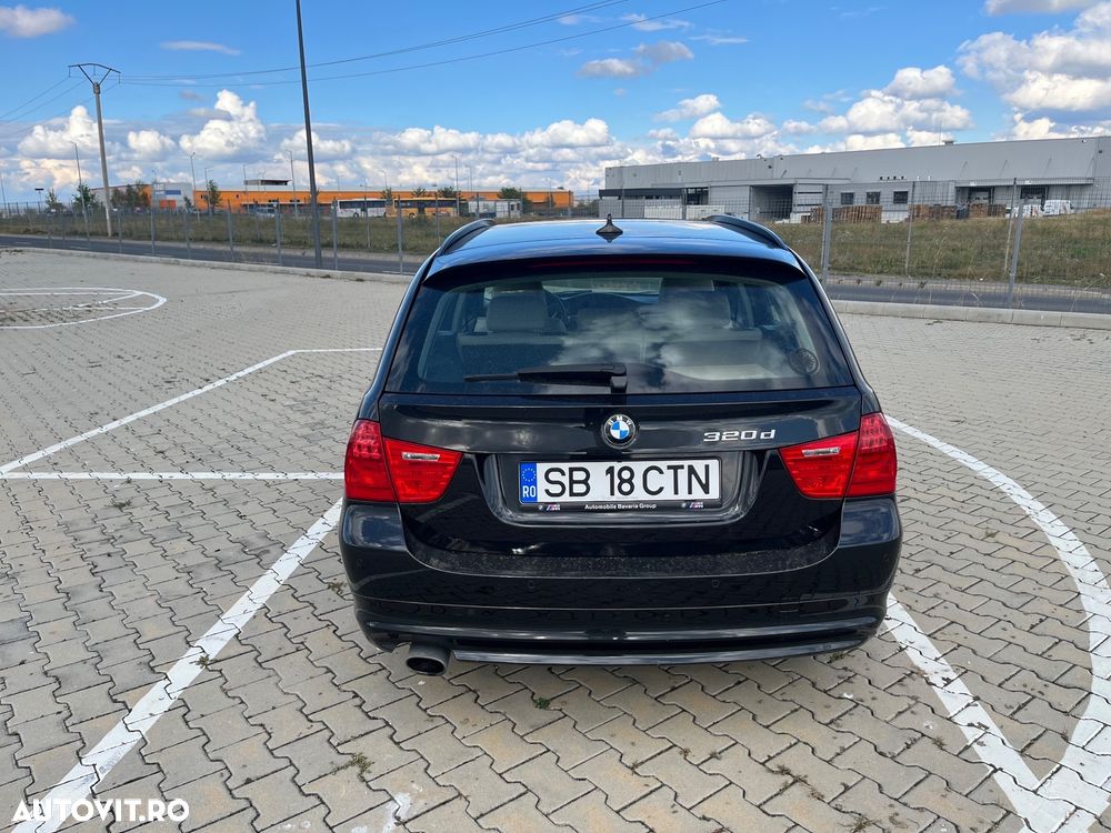 BMW Seria 3 320d - 8