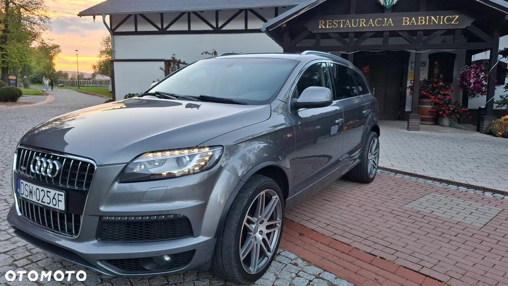 Audi Q7 2013 photo 2