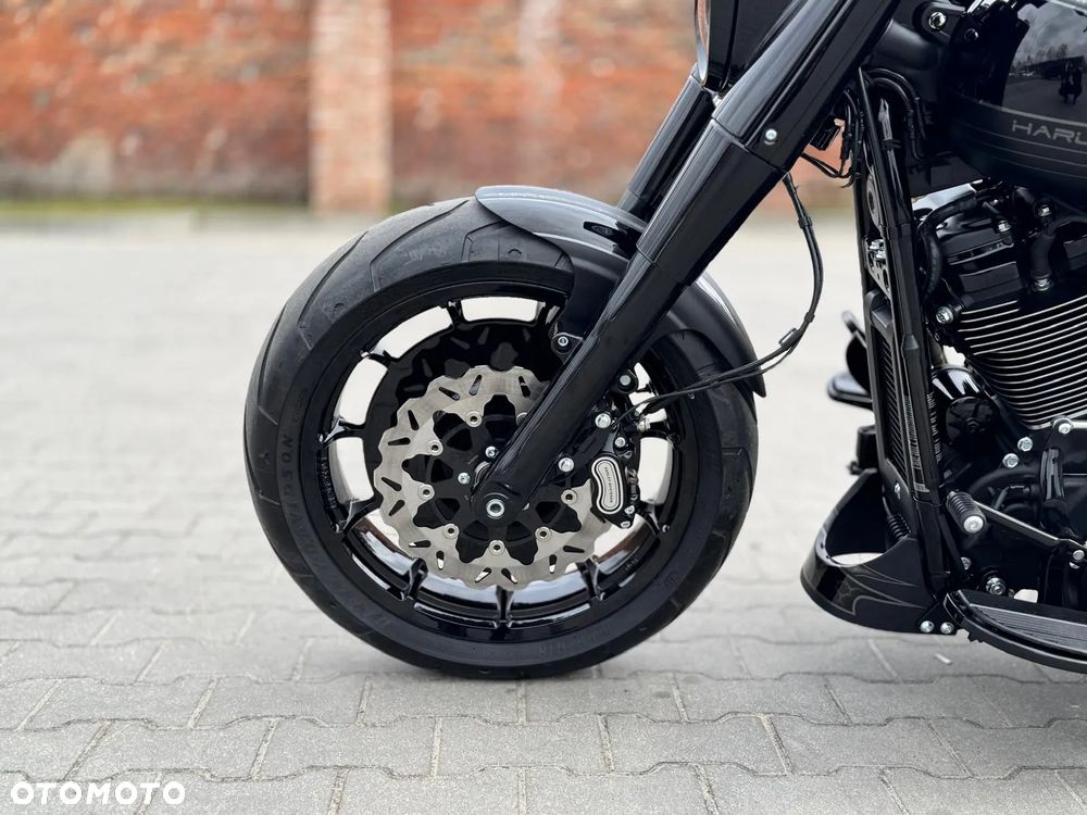 Harley-Davidson Softail Fat Boy - 32