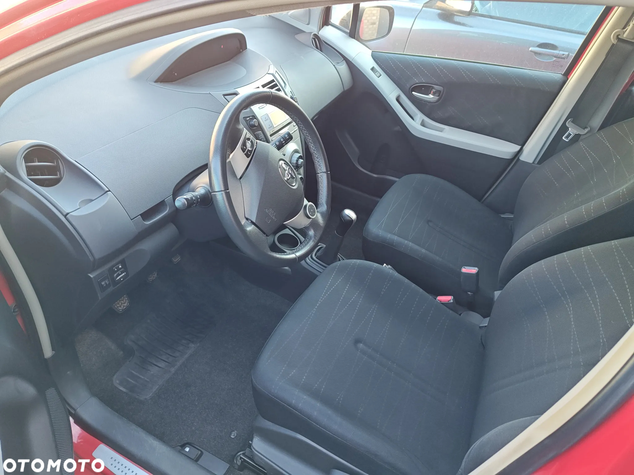 Toyota Yaris - 9