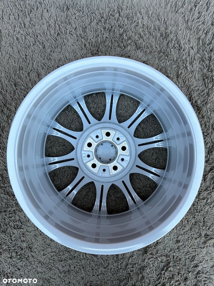 E60 xDrive ET43 styling 135 felgi 18 5x120 BMW 8j IS43 alufelgi E90 X3 E83 F25 F30 X4 E46 Z3 Z4 F01 F10 F12 F20 F22 Opel Insignia 72.6 srebrne oryginał - 10