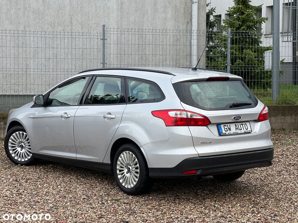 Ford Focus 1.6 TDCi DPF Champions Edition - 7