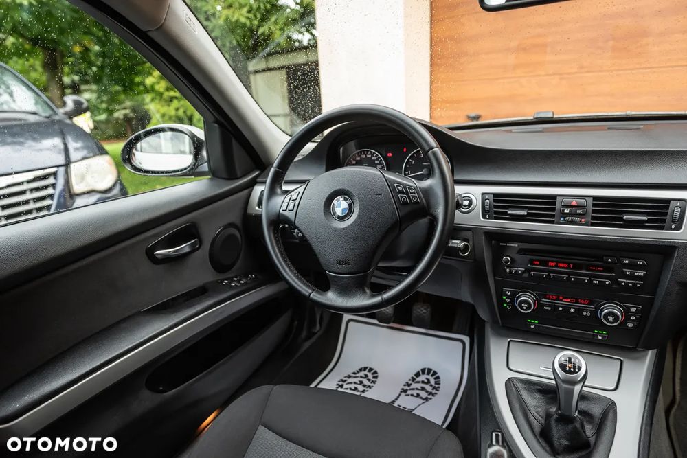 BMW Seria 3 - 21