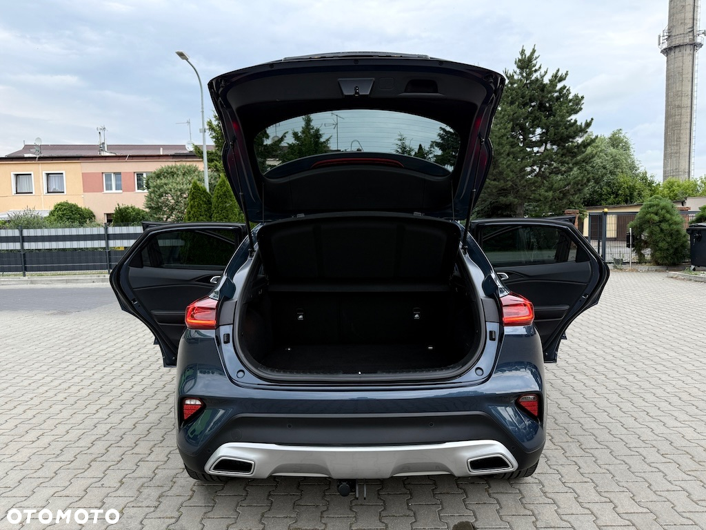 Kia XCeed - 12