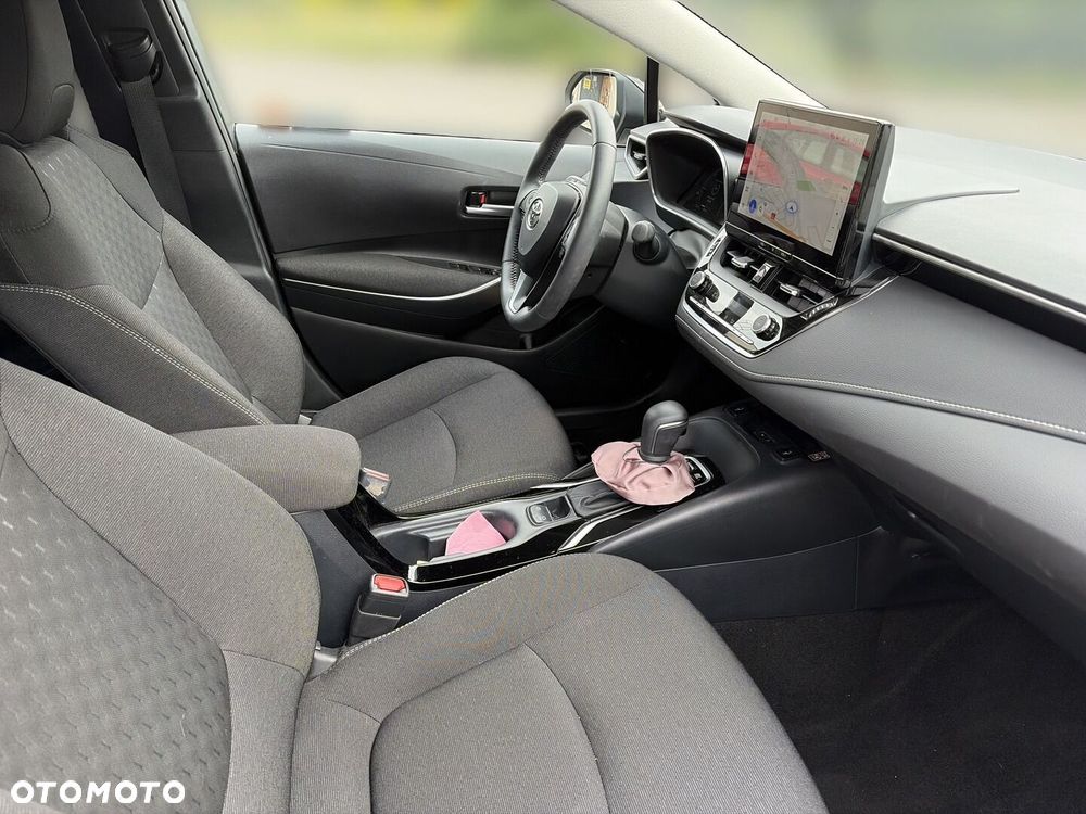 Toyota Corolla 1.8 Hybrid Style - 11