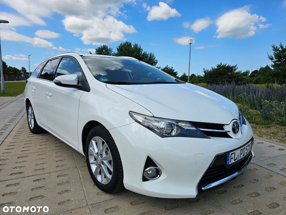 Toyota Auris 1.6 Executive - 21