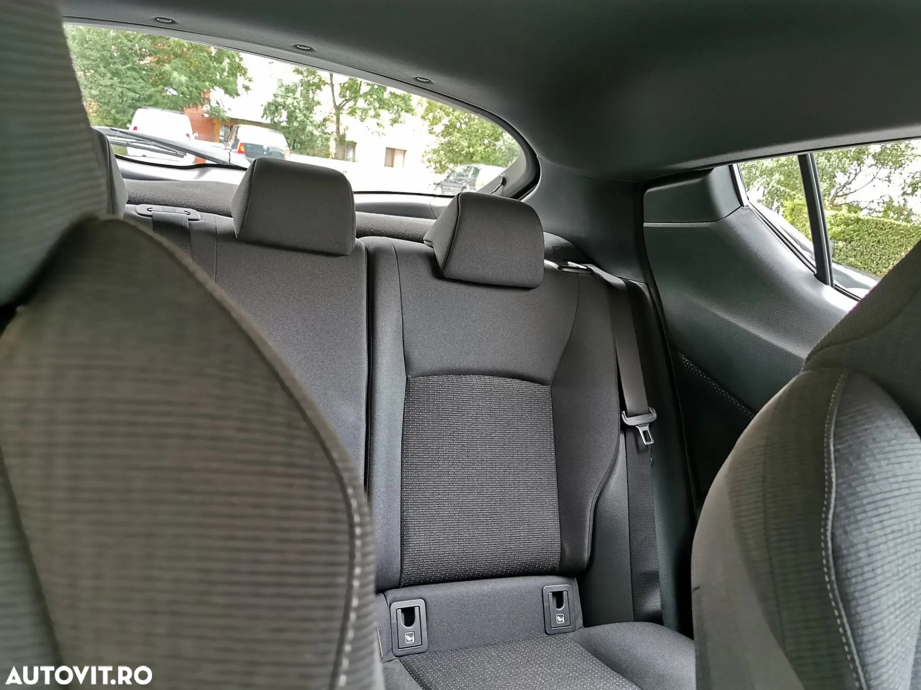 Toyota C-HR 1.2 Turbo 4x2 C-enter - 13