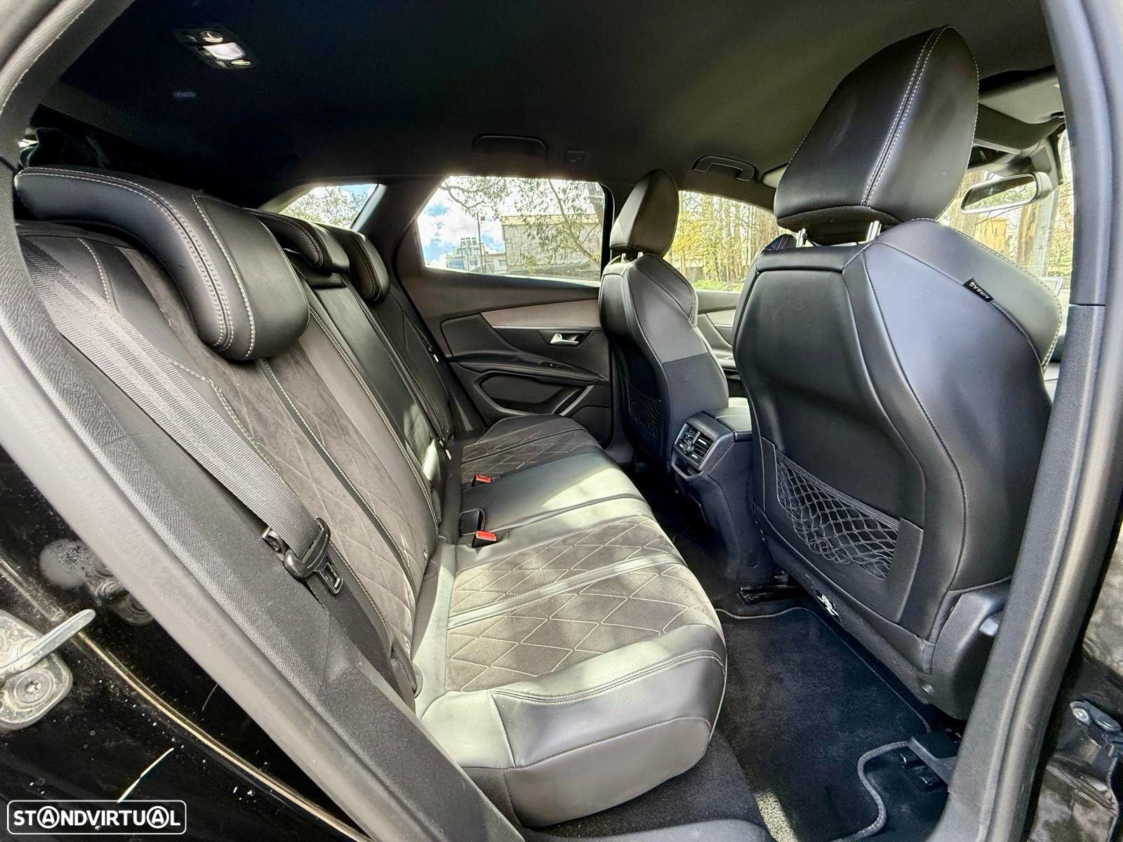 Peugeot 3008 2.0 BlueHDi GT EAT6 - 26