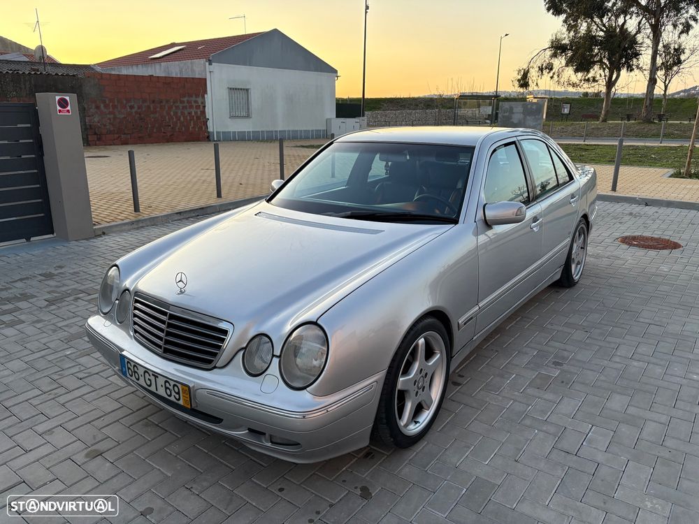 Mercedes-Benz E 240 Classic - 22