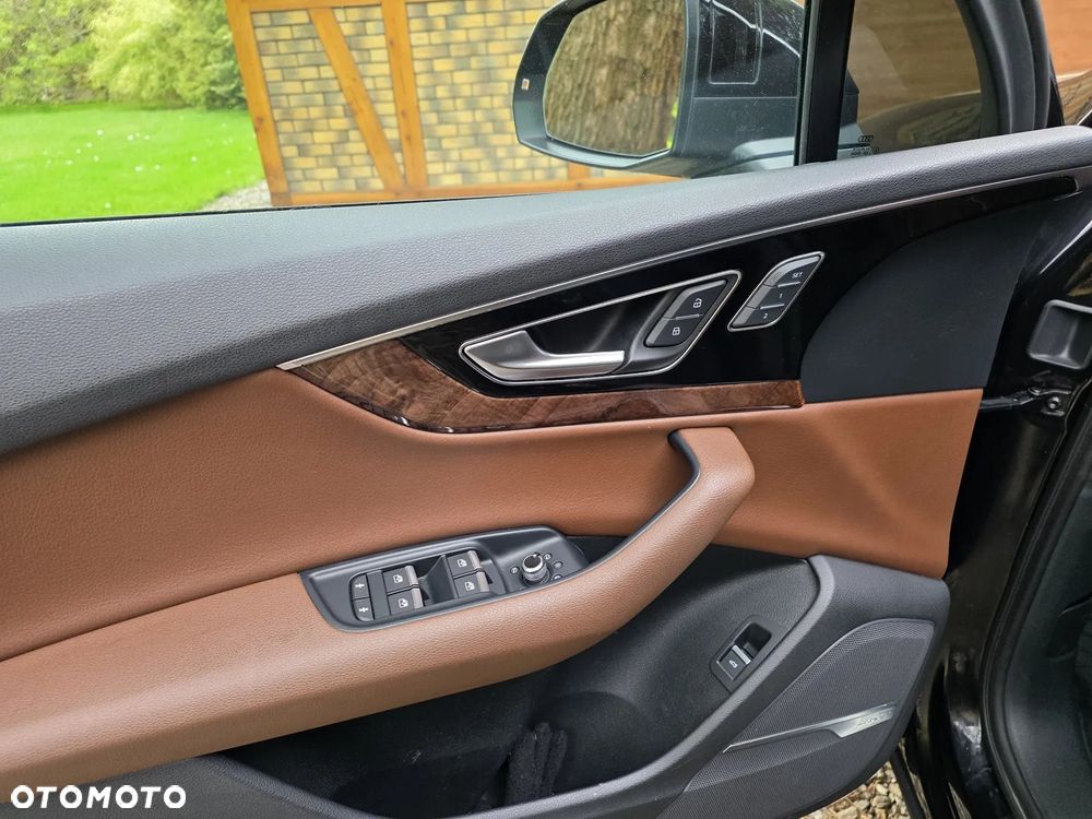 Audi Q7 3.0 TFSI Quattro Tiptronic - 23