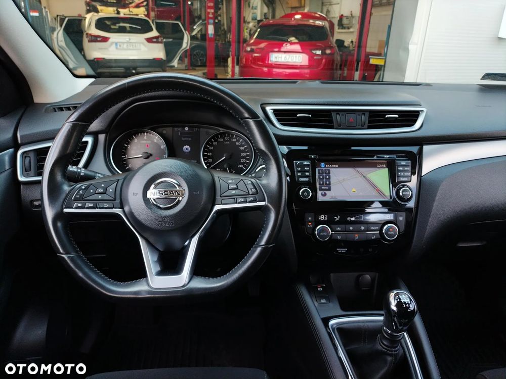 Nissan Qashqai 1.2 DIG-T N-Connecta EU6 - 9