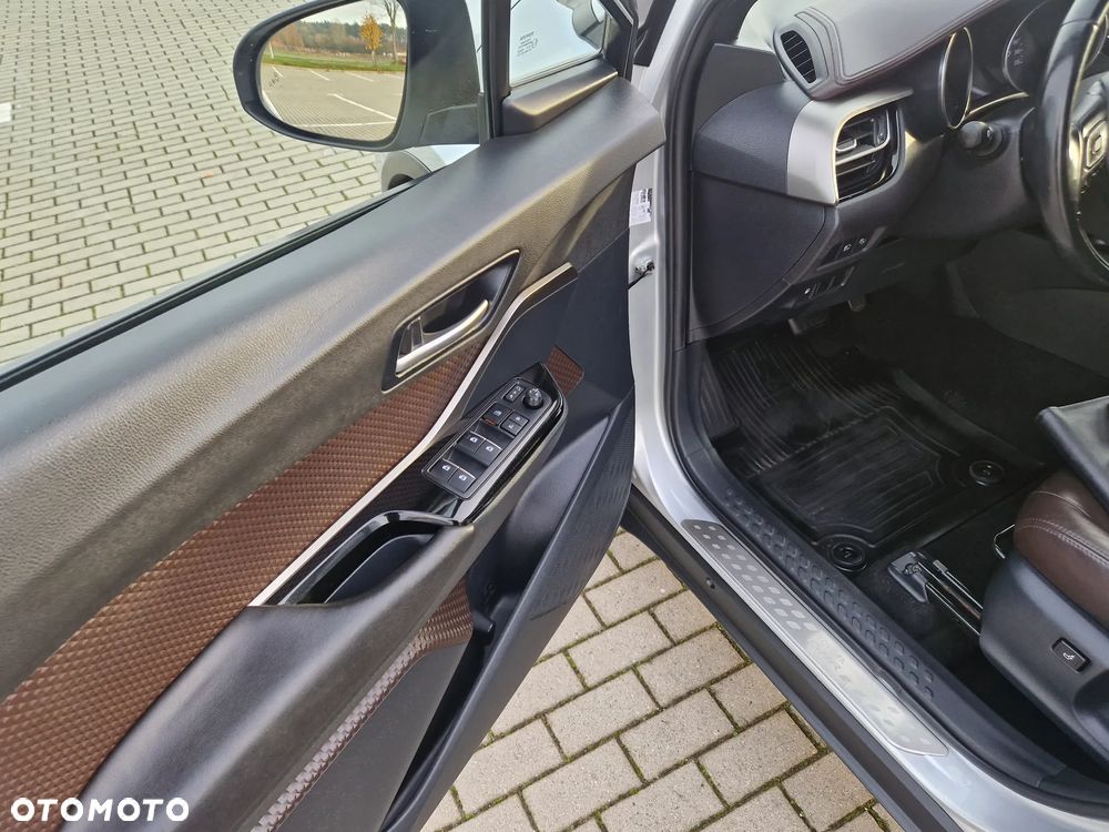 Toyota C-HR Style - 11