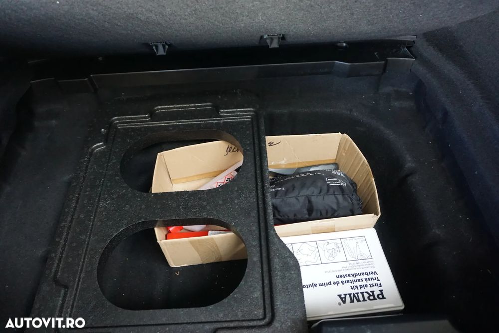 Mercedes-Benz E 200 4MATIC Aut. - 12