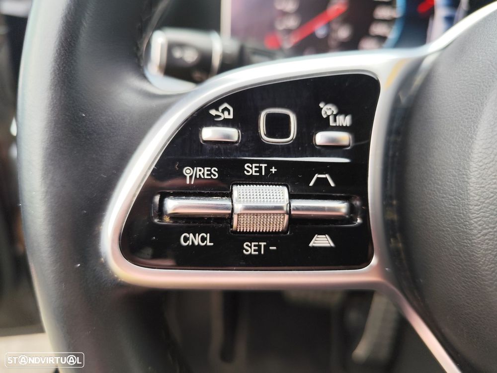 Mercedes-Benz E 300 de Avantgarde - 36