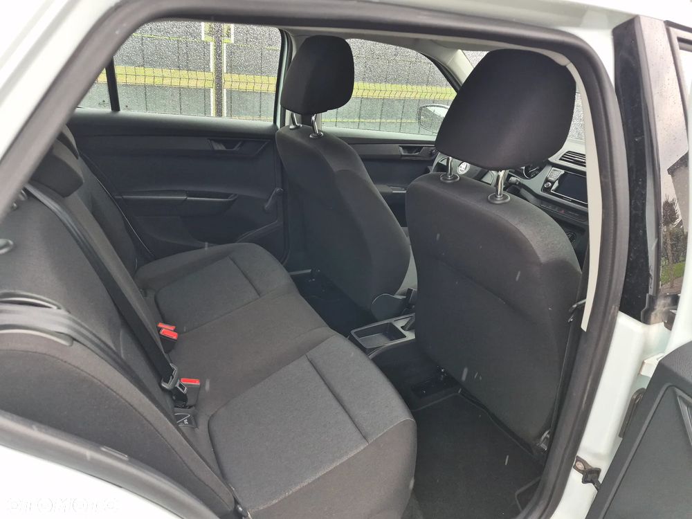 Skoda Fabia 1.0 Style - 9