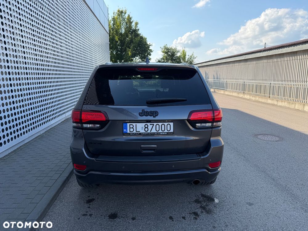 Jeep Grand Cherokee - 4
