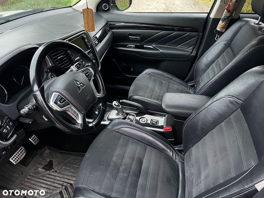 Mitsubishi Outlander PHEV Instyle NAVI - 7